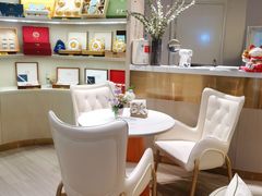 -燕庭·纯燕窝·甜品下午茶(南京西路店)