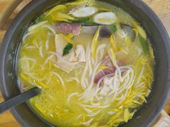 -桥香园过桥米线(国贸店)