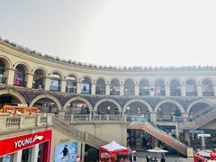 -王府井奥莱临潼小镇(临潼店)