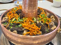 -乡土特色.冷锅鱼.牦牛肉汤锅