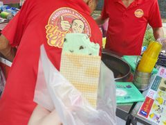 -詹爷爷乌节路街头冰淇淋