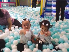 -蒙特利亲子乐园