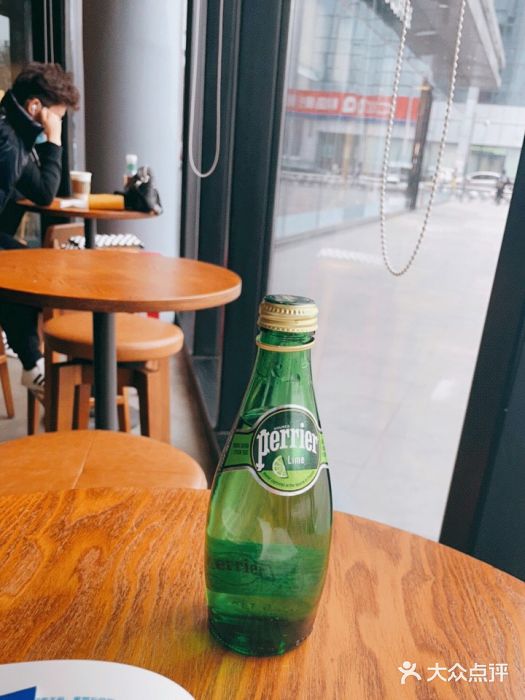 星巴克(潍坊万达广场店)图片