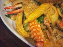 -Dang restaurant (patong phuket)