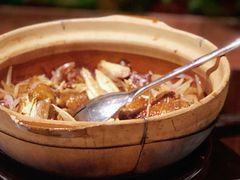 砂锅神仙鸡-湖滨28中餐厅·西湖宴·杭州君悦酒店
