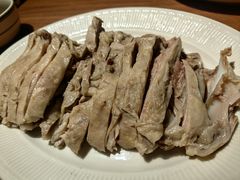 手抓羊腿肉一斤-贯贯吉·清真餐厅(浙江中路店)