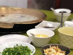 -颜氏双江清水鱼一养身火锅(磁器口店)