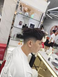 -秦·专注剪发