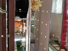 -燕山大酒店