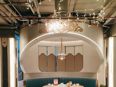 -娜仁图雅蒙古美食村(33小镇店)