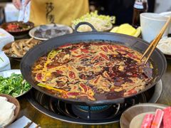 -黄潇洒老火锅(九眼桥宏济巷店)