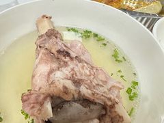 -周震馄饨