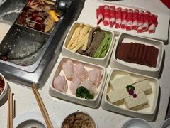 鸭掌豆腐毛血旺肥牛-海底捞火锅(石厦时代广场店)