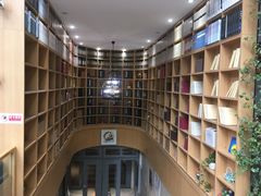 -新华书店(印象城店)