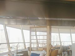 -杏荟旋转餐厅(广州爱群店)