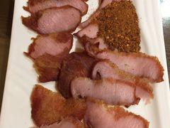 脆皮松板肉-88号小吃店·经典云南菜·地道纳西美食