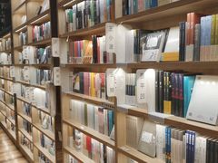 -猫的天空之城概念书店(杭州南宋御街店)