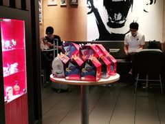 -麦当劳(汉口火车站候车室店)