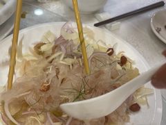 金鲷鱼生及配料-寻味顺德·南记酒家·传统顺德菜·鱼生(广源路店)