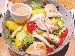 鸡肉牛油果芒果色拉-Wagas沃歌斯(富力广场店)