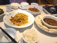 -饭橘汉江码头·乡野土菜馆(静安路店)