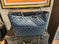 -小飞侠奢侈品回收 寄卖 养护(宝山宝龙广场店)