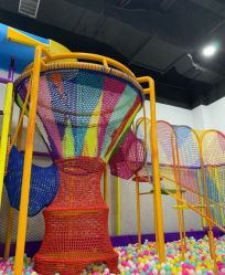 -蹦贝运动中心·蹦床·攀岩·闯关(龙岗店)