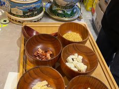 -沪上名羊天下•烤羊腿•东北烧烤•小龙虾(浦东直营总店)