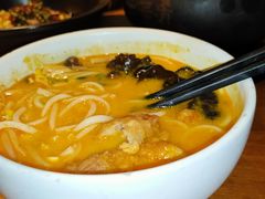 金汤酥肉酸辣米线-云海肴·汽锅鸡·云南菜(苏州中心店)