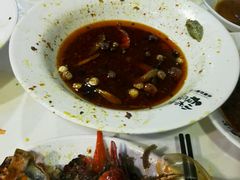 -龙巢盱眙龙虾·牛蛙·烧烤宵夜(八卦岭店)