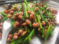 韭菜炒蚕虫-凤厨顺德水乡凤味馆(大良锦龙路店)