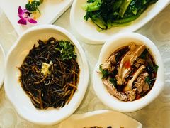 菜品摆放-马凯餐厅(长椿街店)