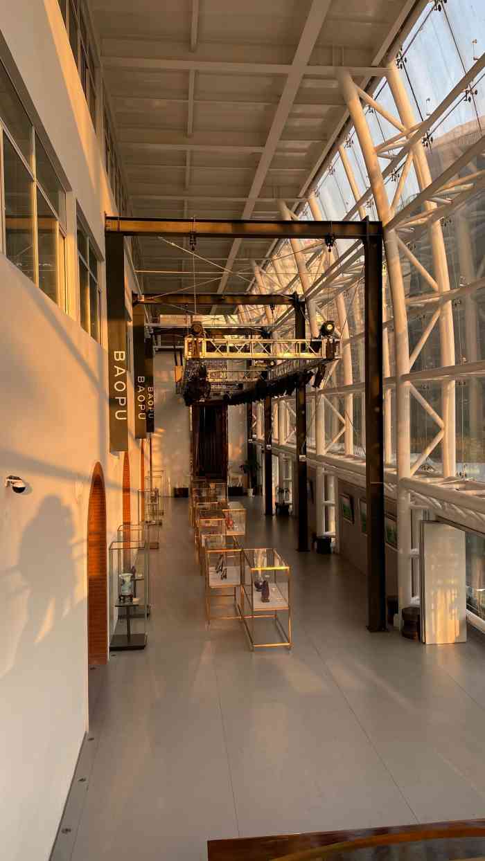 抱朴美术馆-"地处北外滩核心cbd,与陆家嘴金融中心隔.