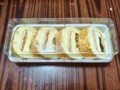 提子拿破仑蛋糕卷-HoLiLand好利来(塘沽杭州道店)