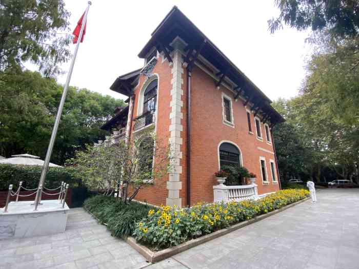 小红楼la villa rouge(衡山路店)-"[薄荷]环境:在衡山路上一个老洋房