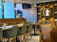 -油梨树 AVOCADO TREE(亮马桥店)
