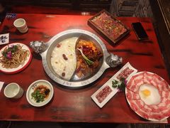 鸳鸯骨汤锅-袁老四重庆老火锅(桐梓坡店)