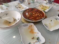 -撒拉人家.酸菜牦牛肉火锅