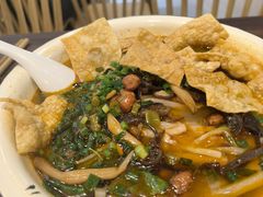 -丽丽三鲜螺蛳粉(田林路店)