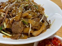 干炒牛河-顺风汤馆·广府粤菜(江宸天街店)