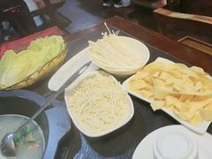 -陈府大宅门成都火锅·手切鲜肉(太原街店)