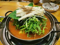-喇喇排骨火锅·传统韩式脊骨汤(望京西园总店)