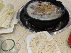 -九寨沟特色牦牛肉汤锅