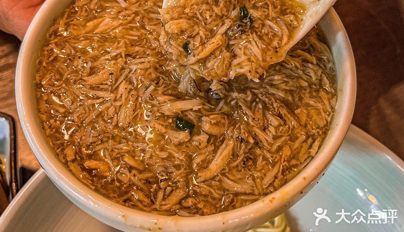 百年老字号｜沪上性价比超高的蟹黄面 来旅游必打卡美食地标！