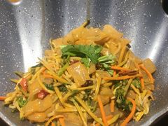 东北大拉皮-95号酱骨·一块豆腐(展春园西路店)