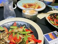 -桥边小楼·手工云南菜·古城观景小楼