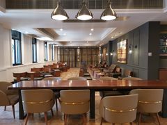 大堂-星巴克臻选(广州沙面店)