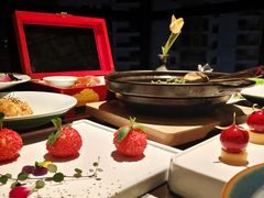 -江上荟·创意中国菜(绿地缤纷城店)