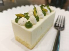 柚子开心果慕斯-双风车咖啡馆 Twin Windmills(六道口店)