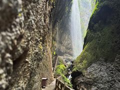 -龙水峡地缝景区